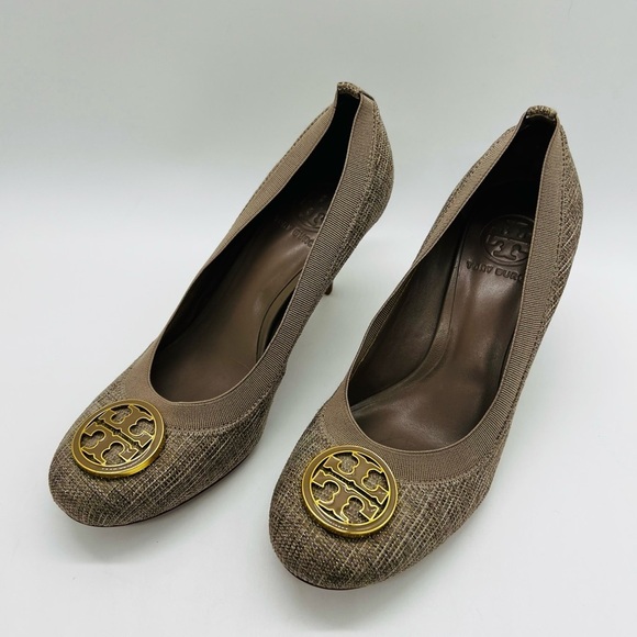 TORY BURCH 3” HEELS TAUPE & GOLD COLORS NICE CONDITION - Picture 1 of 10